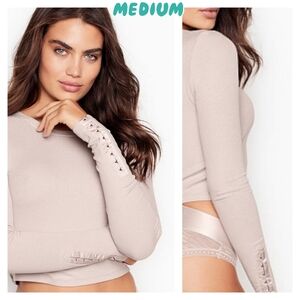 Victoria Secret Long Sleeve Crop Top Hook & Eye Blush Pink Ribbed Women Medium